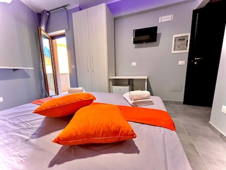 Classic Double Room, Balcony, Partial Sea View | In-room safe