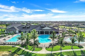 プール