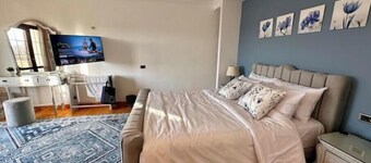 Vintage Charm: 3BR, 2 baths in the heart of Zayed