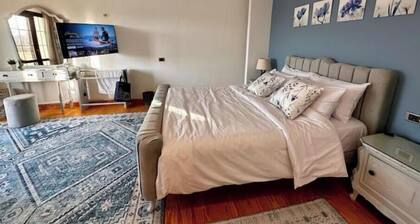 Vintage Charm: 3BR, 2 baths in the heart of Zayed