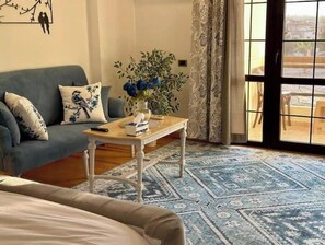 Living area - Vintage Charm: 3BR, 2 baths in the heart of Zayed (Sheikh Zayed)