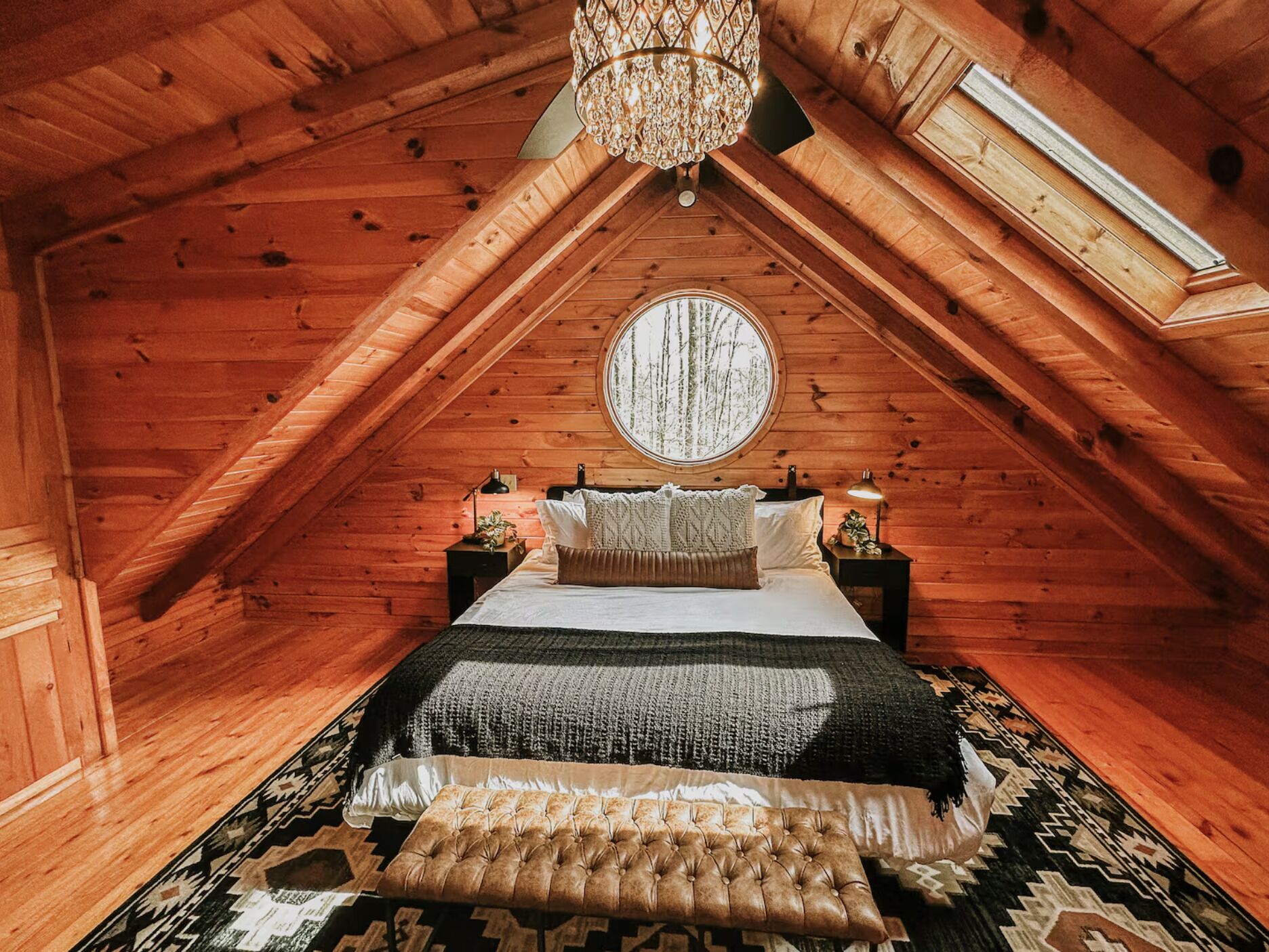 3 soverom, wi-fi (inkludert) og sengetøy