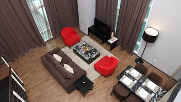 Condo, 2 Bedrooms, Accessible | Ruang tamu