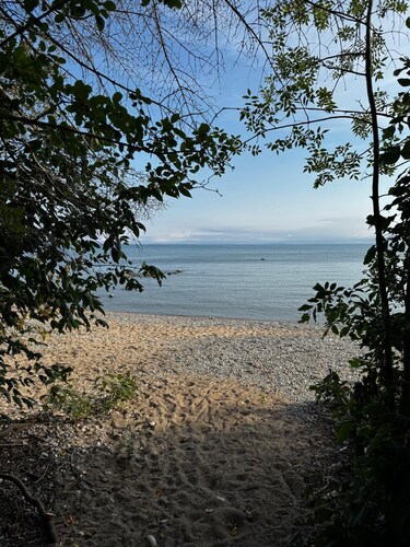 Beachwood Heights- close to the Beach and Blue Mountain