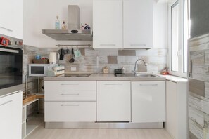 Fridge, microwave, dishwasher, toaster