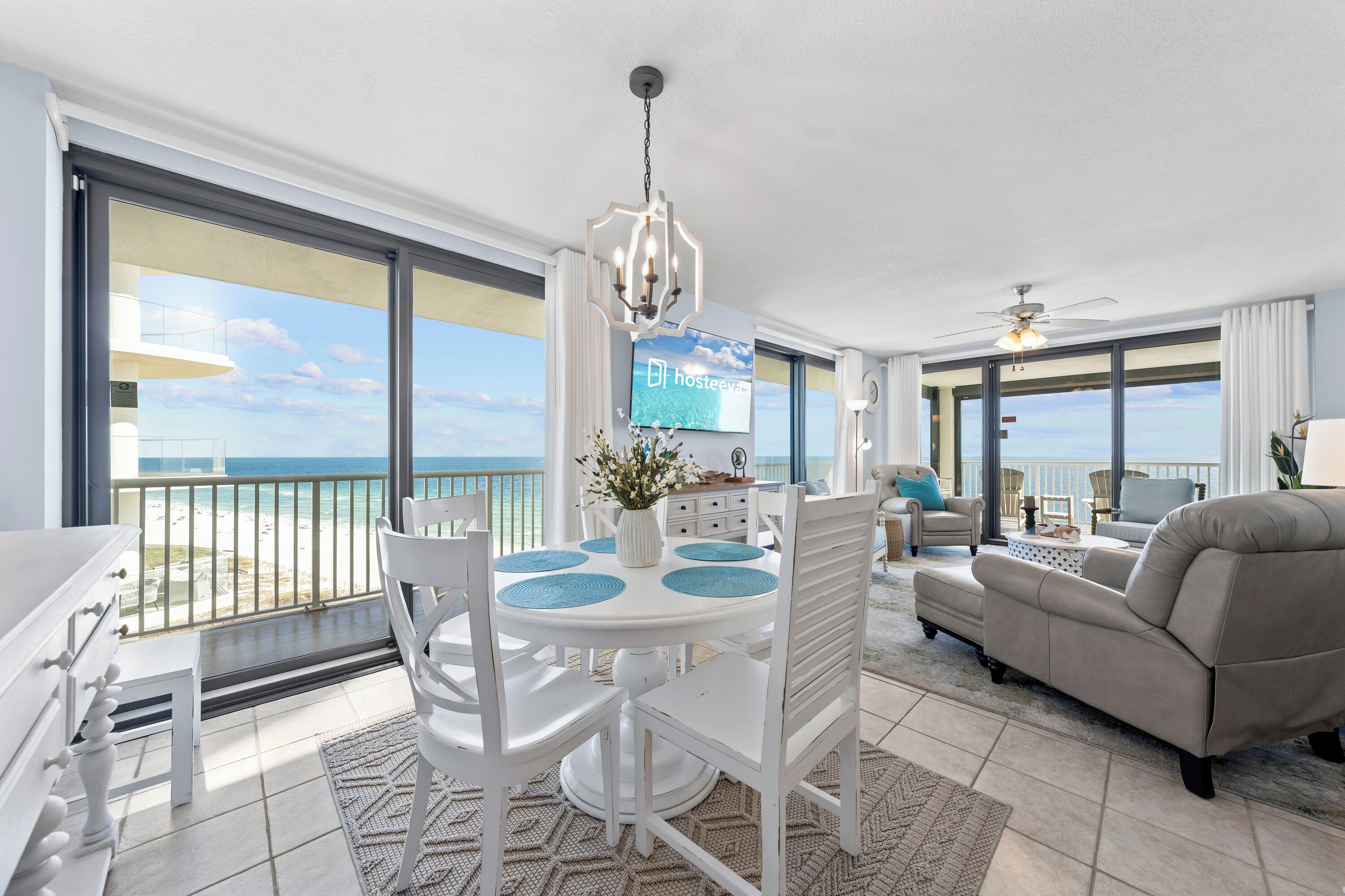 Signature Condo, 3 Bedrooms, Non Smoking, Beach View | In-room dining