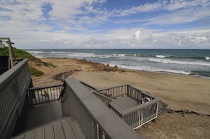 On the beach, sun loungers, beach towels - Stuart Beach House- Ocean-to-river with stunning views, private dock & hot tub! (Stuart)