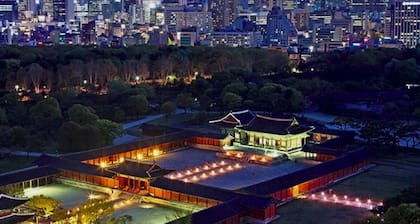 @ heart of Seoul, Charming 2-bedroom with AC