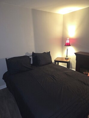 2 soverom, strykejern/-brett, wi-fi og sengetøy