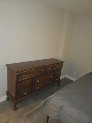 2 soverom, strykejern/-brett, wi-fi og sengetøy