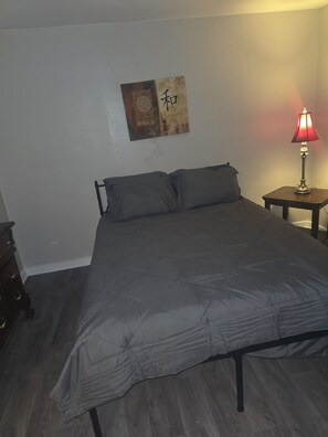 2 soverom, strykejern/-brett, wi-fi og sengetøy