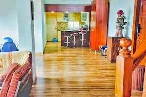 Interior - Charming 3-bedroom apartment with AC in Goa, 500 mtrs from Zalor Beach, Goa (Goa)