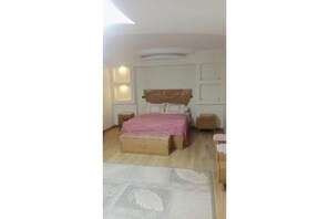 3 bedrooms, internet, bed sheets - luxury apartment in Al Agouza (Giza)