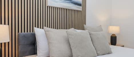 2 bedrooms, individually decorated, individually furnished, free WiFi