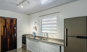 Basic Apartment | Private kitchen