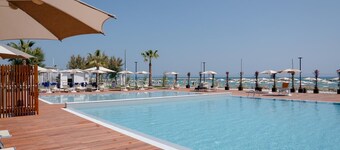 Le Mimose Family Camping Village Bungalow Deluxe for 4 people