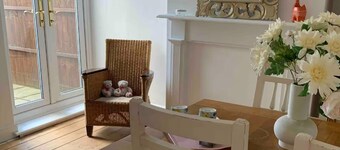 3 Bed Victorian Home in Norwich Sleeps 6 - 8