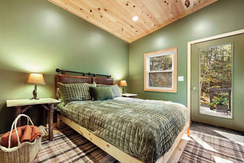 1 bedroom, bed sheets, wheelchair access