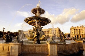 Unclassified image, 3 of 22, button - Elegant 3 Bedroom Apt Near Eiffel Tower - Alma (Paris)