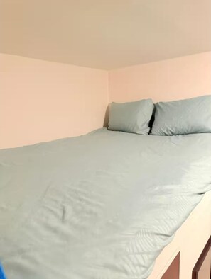 1 bedroom, iron/ironing board, Internet, bed sheets - Compact studio in the center of Brussels (Bruxelles)