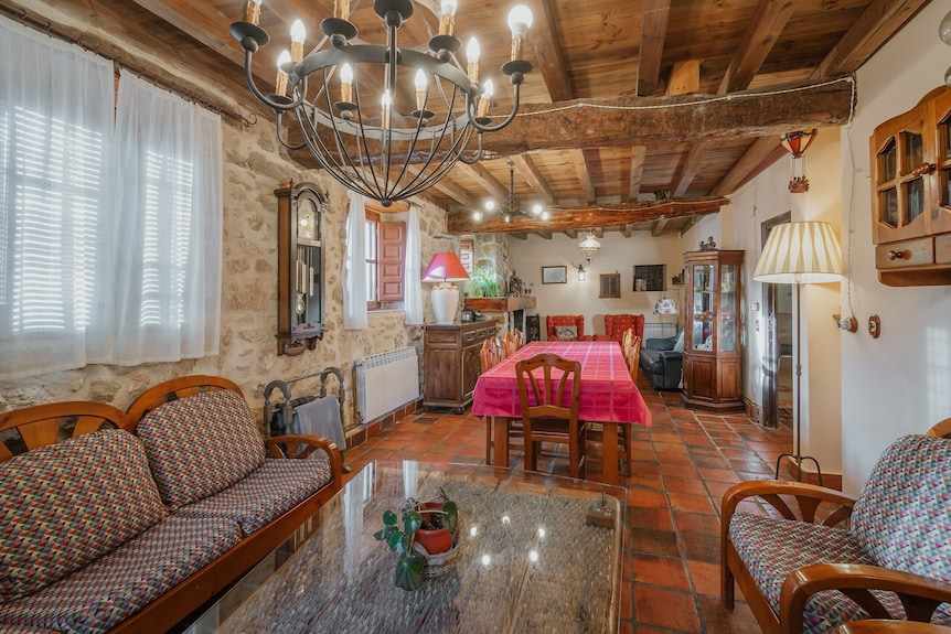 Casa Rural 'El Escondite De Los Duendes' Con Vista A La Montaña, Jardín Privado Y Wi-fi - Sepúlveda