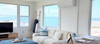 Enjoyable 4-bedroom apartment with AC in Plymouth