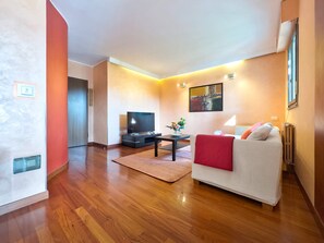 Apartment | 2 bedrooms, Internet