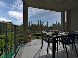 Apartemen | 2 kamar tidur dan internet