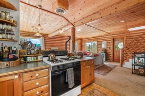 冰箱、烤箱、炉灶、洗碗机