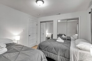 3 soverom, strykejern/-brett, wi-fi og sengetøy