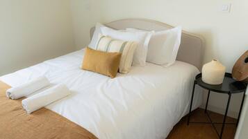 3 bedrooms, WiFi, bed sheets