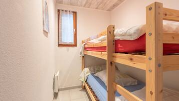 Tabla de planchar con plancha y wifi