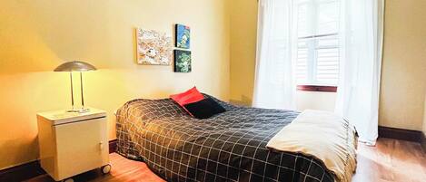 2 Schlafzimmer, Bügeleisen/Bügelbrett, Internetzugang