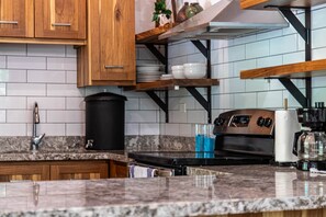 Fridge, oven, stovetop, toaster