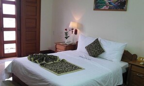 Superior Double Room | Langsir/tirai gelap terus, seterika/papan seterika, Wi-fi percuma