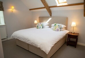 3 عدّة غرف نوم ومكواة/لوح كي وسرير سفر وواي فاي مجانًا