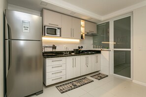 Fridge, microwave, oven, coffee/tea maker