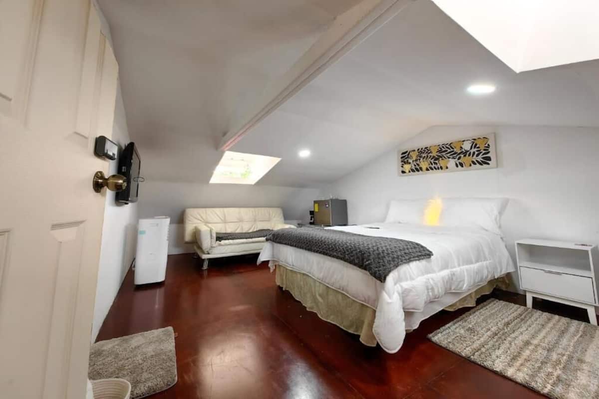 Comfort Double Room | Minibar, free WiFi, bed sheets