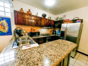 Fridge, microwave