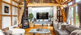 Pass the Keys | The Chilterns Cruck Barn