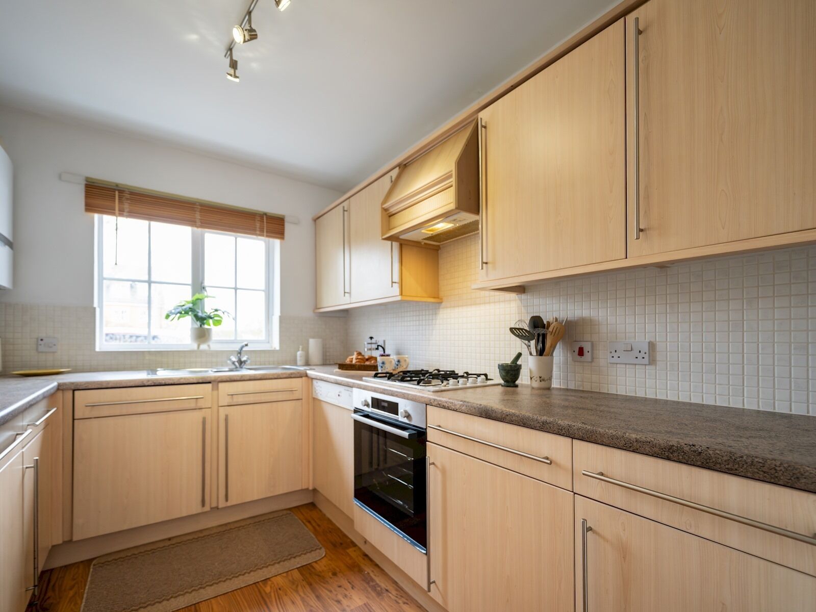 Kühlschrank, Mikrowelle, Ofen, Toaster