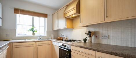 Frigorífic, microones, forn i torradora