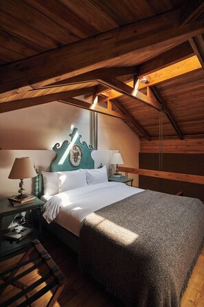 Superior Suite, Balcony, City View | In-room safe, blackout drapes, iron/ironing board, free WiFi