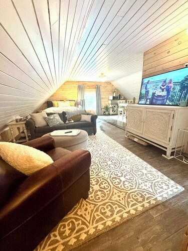 Quiet Studio Apt in Carrabassett Valley perfect for your getaway