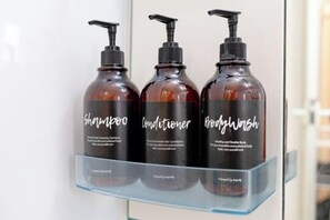 Room - Iris Tokyo ２ (Tokyo)