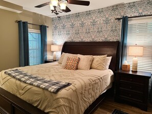 4 bedrooms, desk, iron/ironing board, travel cot