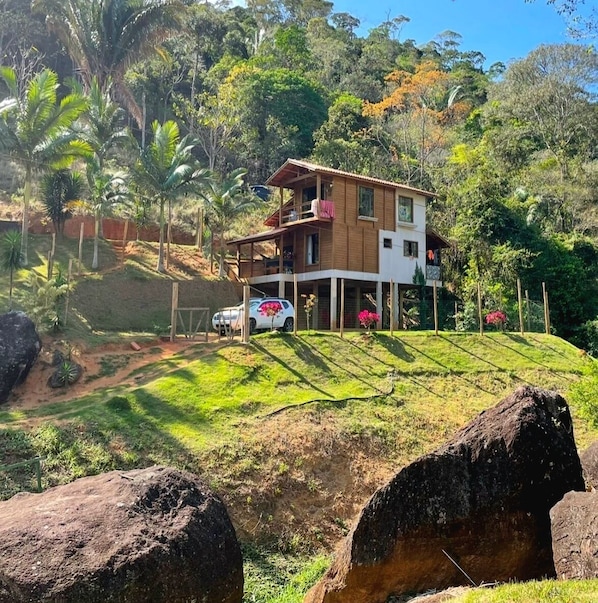 Fachada da propriedade