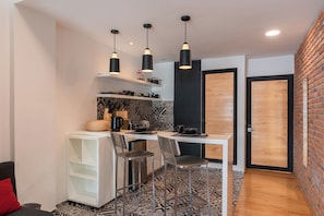 클래식 아파트, 금연, 시내 전망 | 전용 주방