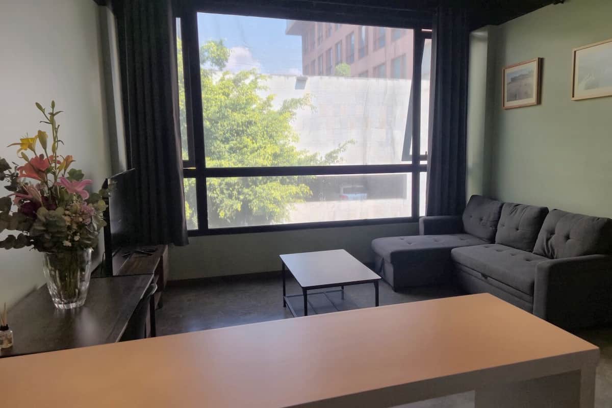 Departamento Confort, para no fumadores, en edificio contiguo | Área de sala de estar