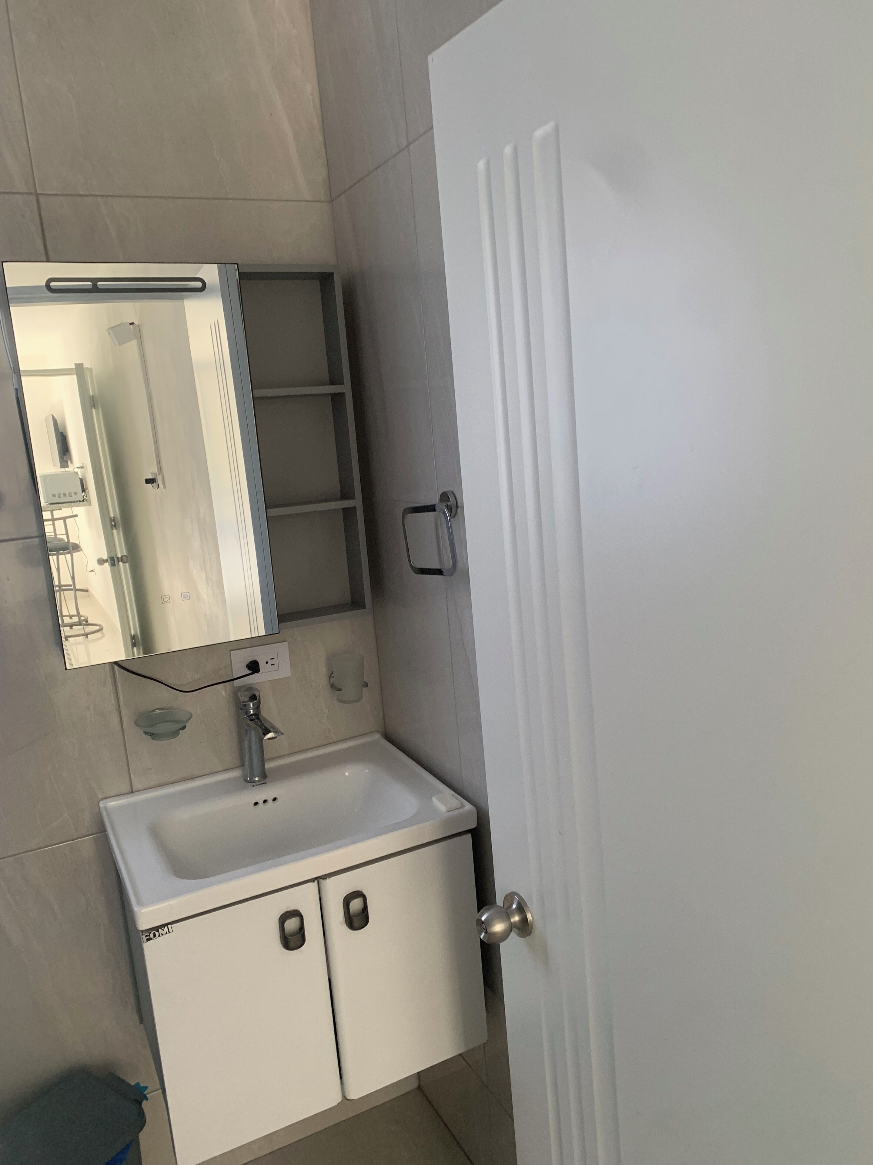 Jabón y papel de baño 